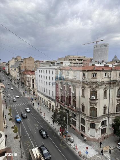 Apartament cu 6 camere în Centrul Civic