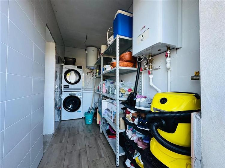 Casă cu 4 camere cu Teren 400 Mp în Oșorhei