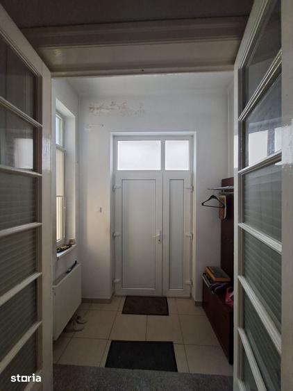 Casă cu 5 camere cu Teren 150 Mp în Gara de Nord