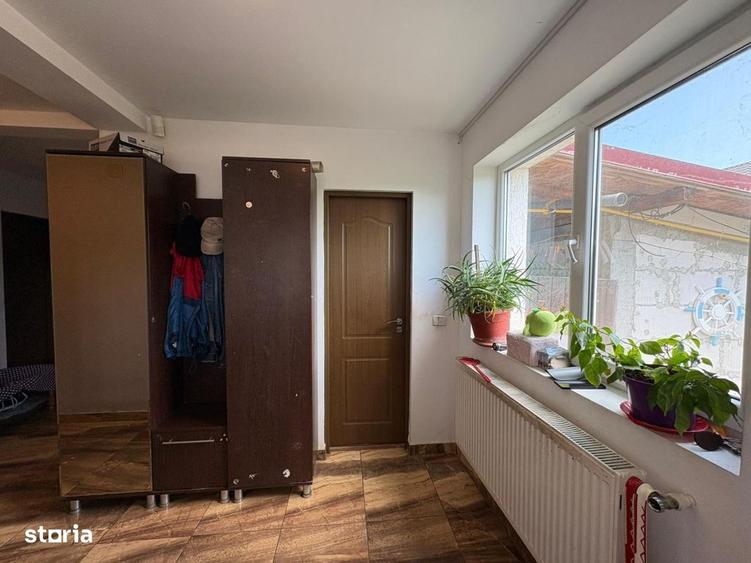 Casă cu 3 camere cu Teren 500 Mp în Dragomirești-Vale