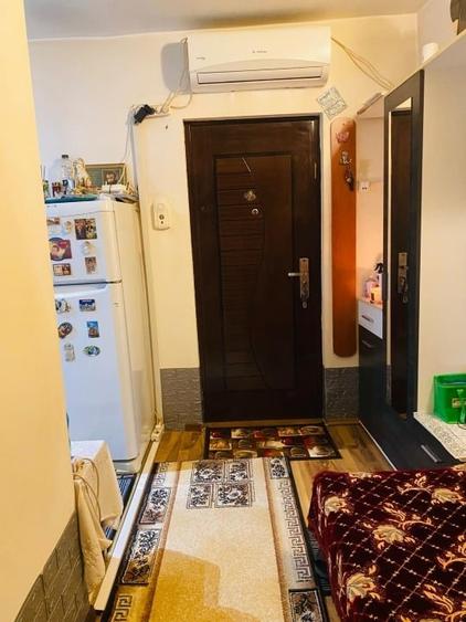 Garsonieră decomandată în Buziașului
