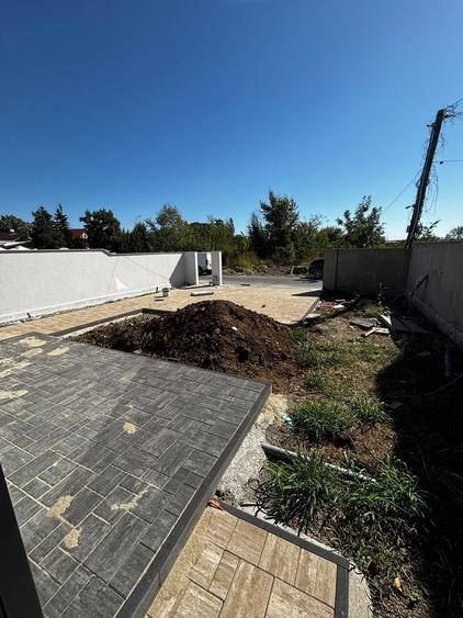 Casă cu Teren 200 Mp în Pantelimon