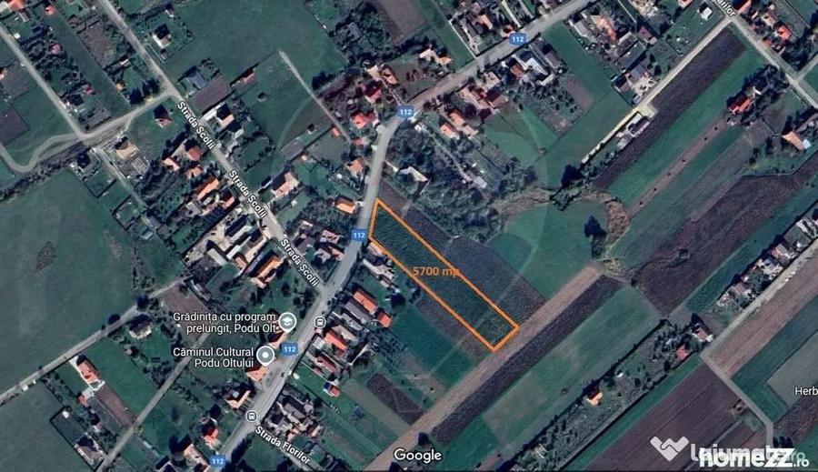 Teren de 5700 mp, în Podu Oltului