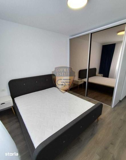 Apartament cu 4 camere, mobilat în Delfinariu