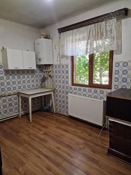 Casă individuală cu 4 camere cu Canalizare în Afumați