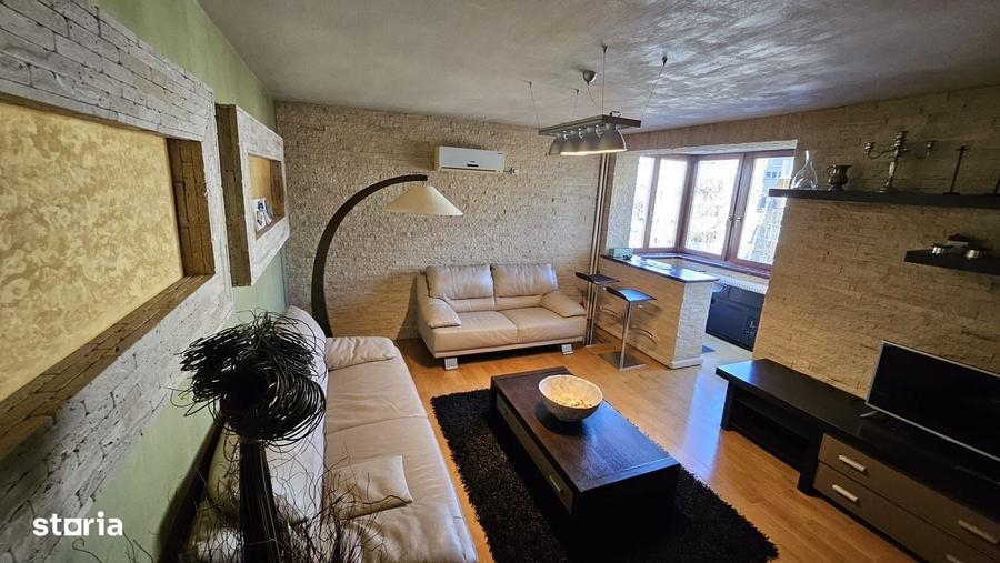 Apartament cu 3 camere decomandat în Rogerius