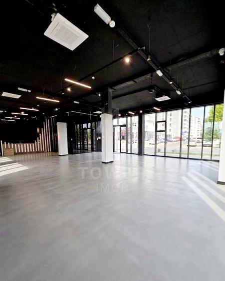 Spațiu comercial, de 180 mp, în Șelimbăr