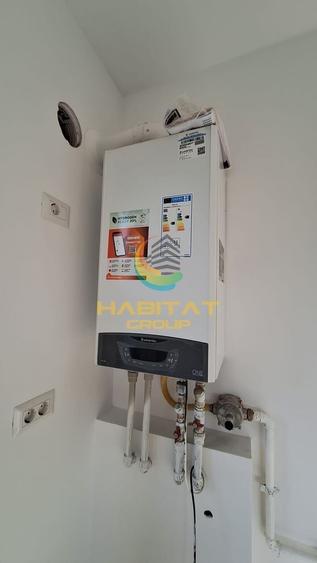 Apartament cu 3 camere semidecomandat în Berceni