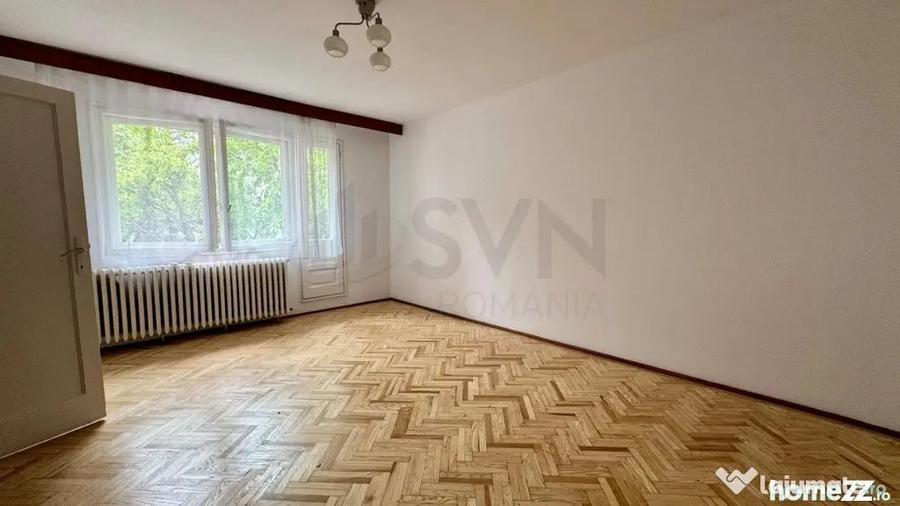 Casă cu 4 camere cu Teren 300 Mp în Arcul de Triumf
