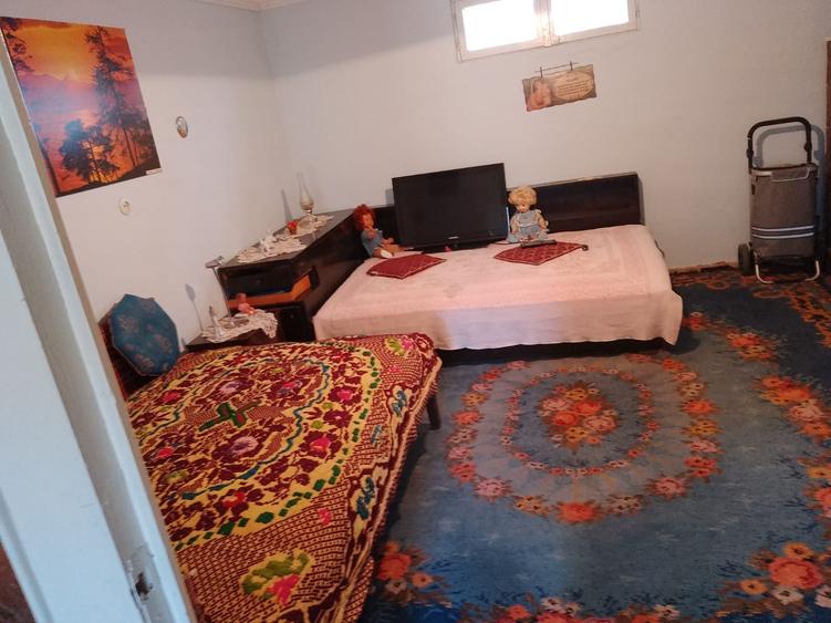 Casă individuală cu 5 camere cu Teren 538 Mp în Sud