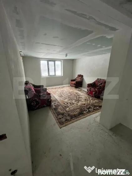 Casă cu 4 camere cu Teren 810 Mp în Central