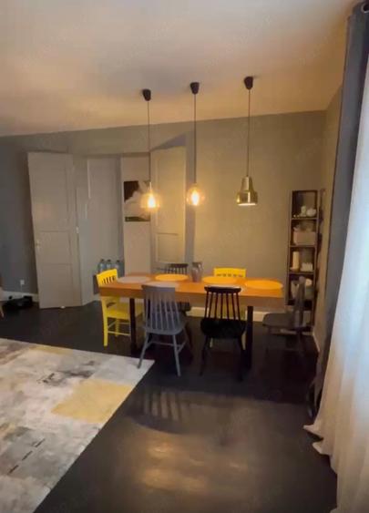 Apartament cu 3 camere decomandat în Andrei Mureșanu