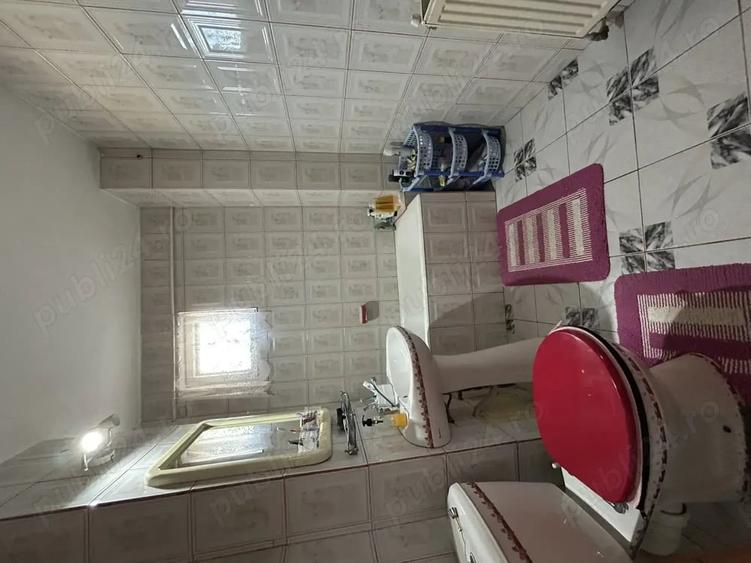 Apartament cu 4 camere decomandat în Central