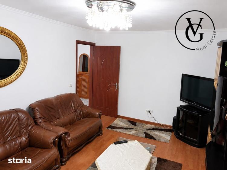 Apartament cu 3 camere decomandat, mobilat în Delfinariu