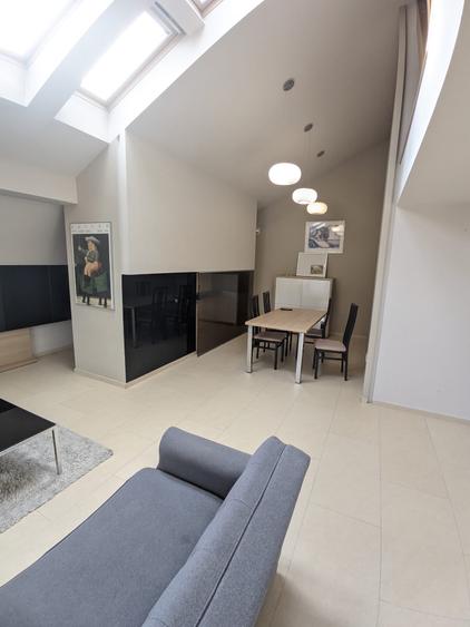 Apartament cu 5 camere semidecomandat în Mănăștur