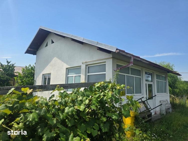 Casă cu 2 camere cu Teren 4200 Mp în Băbana