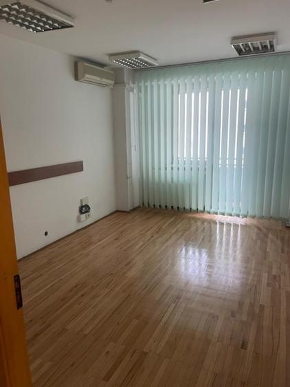 Birou, de 84 mp, în Unirii