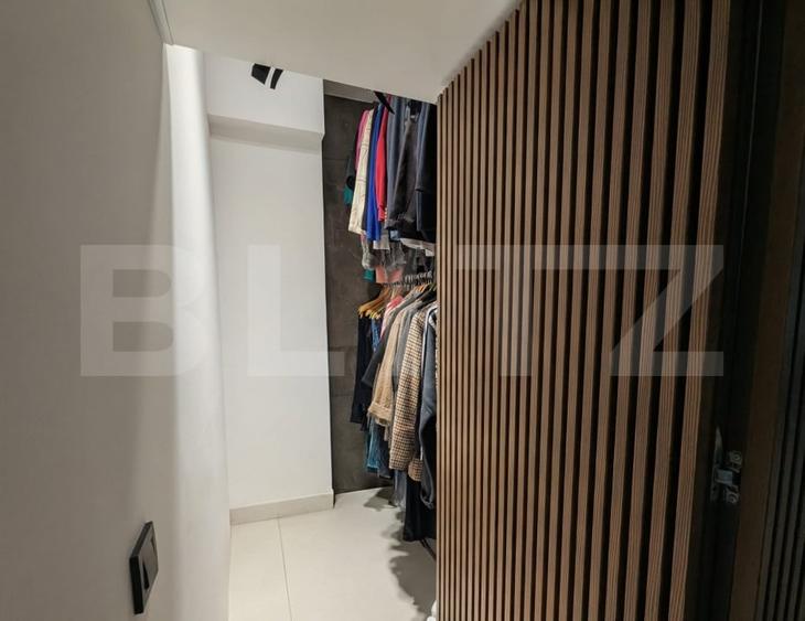Apartament cu 3 camere decomandat, mobilat în Nufărul