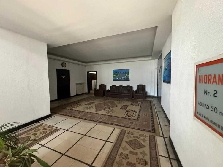 Spațiu comercial, de 3,167 mp, în Central