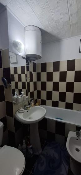 Apartament cu 2 camere decomandat în Gugești
