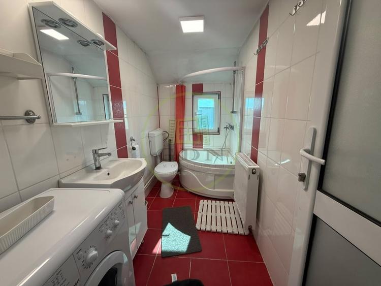 Apartament cu 2 camere decomandat în 1 Mai