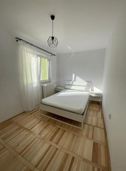Apartament cu 2 camere semidecomandat în Girocului
