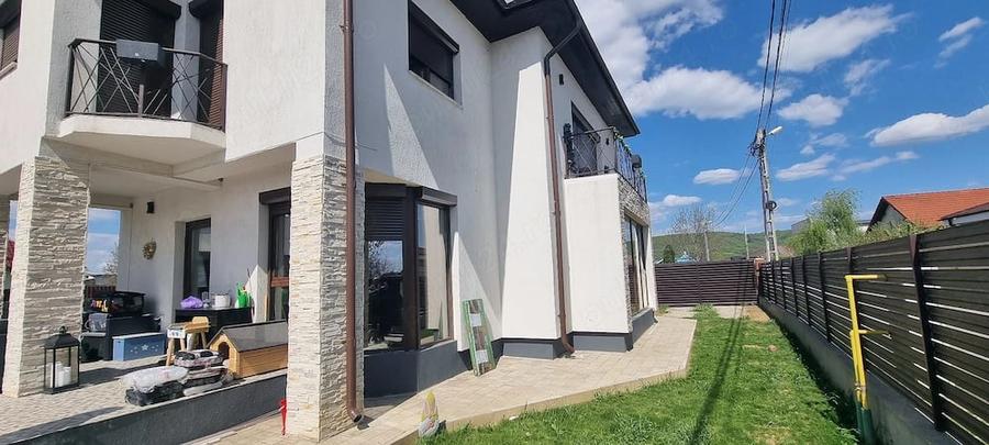 Casă cu Teren 450 Mp în Valea Mare