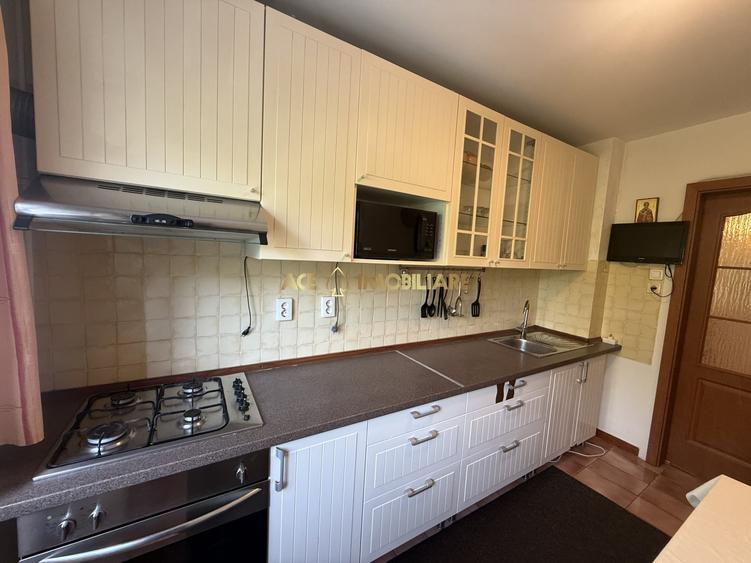 Apartament cu 3 camere decomandat, mobilat în P-ța Reșița