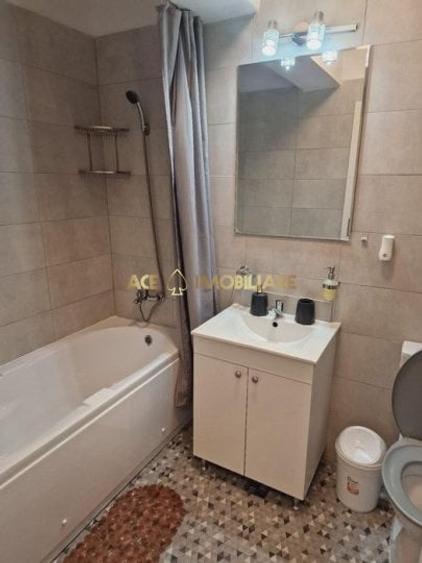 Apartament cu 2 camere decomandat, mobilat în Berceni