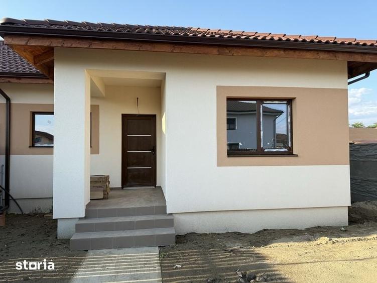 Casă cu 3 camere cu Teren 70 Mp în Moșnița Nouă