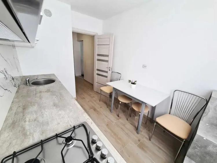 Apartament cu 2 camere semidecomandat în Malu Roșu