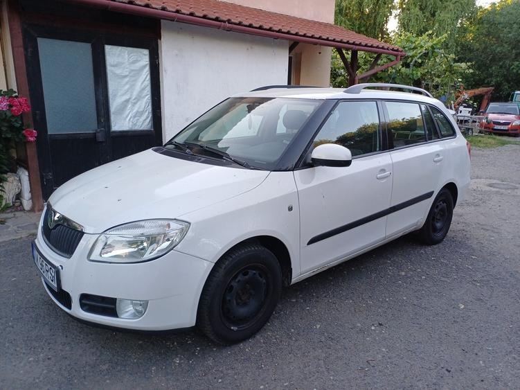Casă în Utvin