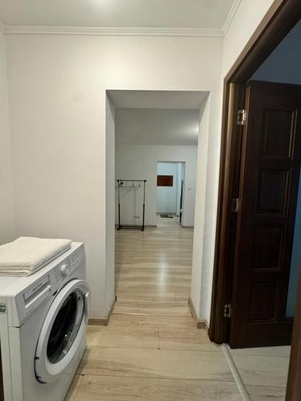 Apartament cu 2 camere semidecomandat, mobilat în Săsar
