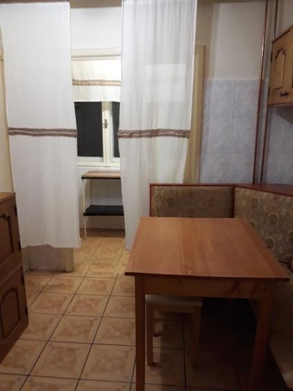 Apartament cu 2 camere decomandat în Girocului
