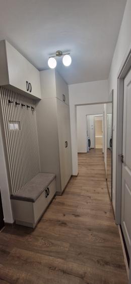 Apartament cu 3 camere decomandat în P-ța Muncii