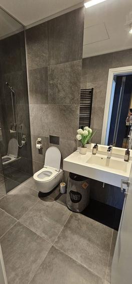 Apartament cu 3 camere decomandat, mobilat în Floreasca