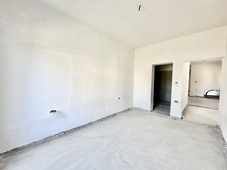 Duplex cu 3 camere cu Canalizare în Moșnița Veche