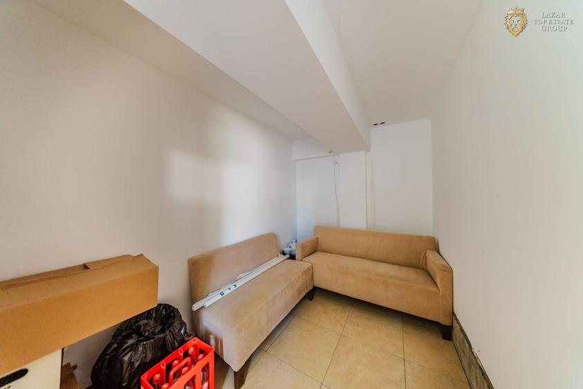 Spațiu comercial, de 740 mp, în Central