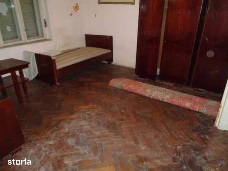 Casă cu 3 camere cu Teren 748 Mp în Central