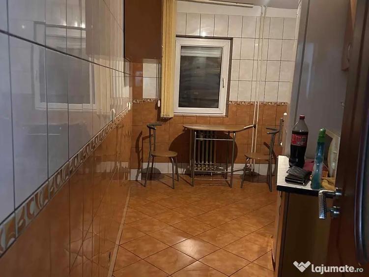 Casă cu 2 camere în Central