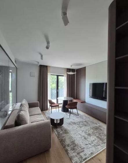 Apartament cu 2 camere decomandat, mobilat în Aviației