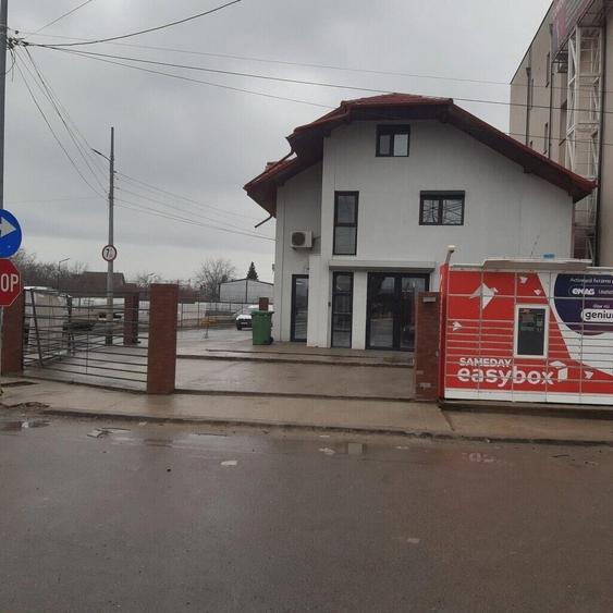 Casă individuală cu 6 camere cu Canalizare în Theodor Pallady