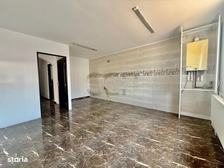 Casă cu 4 camere în Apărătorii Patriei
