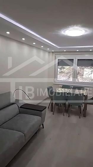 Apartament cu 3 camere decomandat în 7 Noiembrie