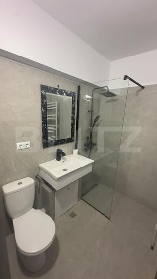 Apartament cu 3 camere decomandat, mobilat în Central