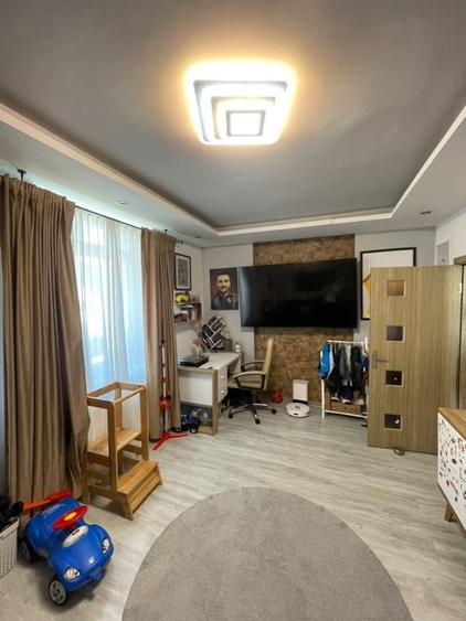 Apartament cu 2 camere decomandat, mobilat în Ferneziu