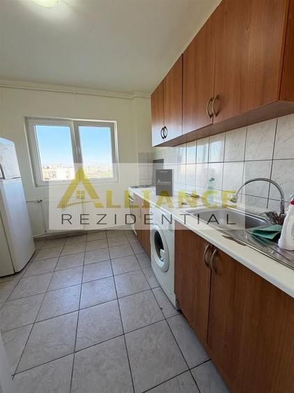 Apartament cu 2 camere semidecomandat, mobilat în Berceni