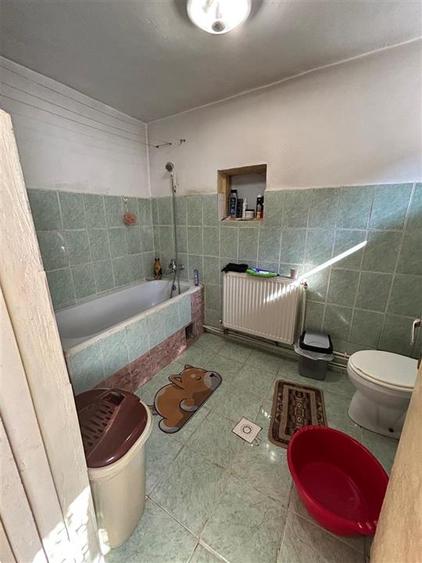Casă cu 3 camere cu Canalizare în Apollo