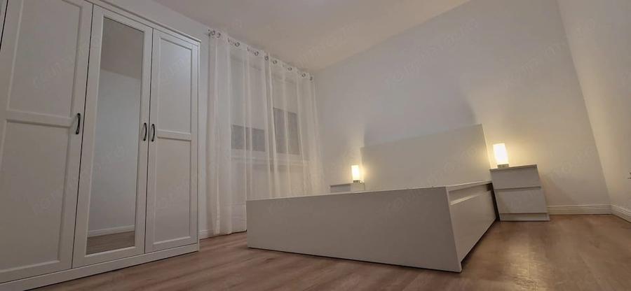 Apartament cu 2 camere decomandat în Cornișa