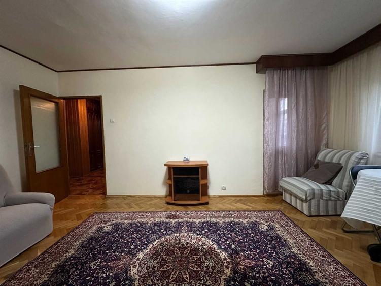 Apartament cu 2 camere decomandat în Eremia